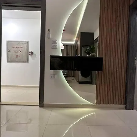 Modern Apartment In Abdoun-Amman Exterior photo
